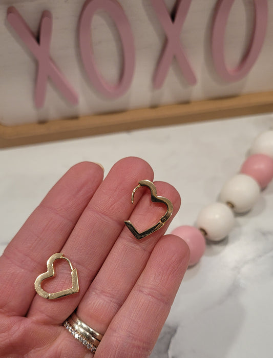 Heart Huggie Earrings (18K Gold plated)