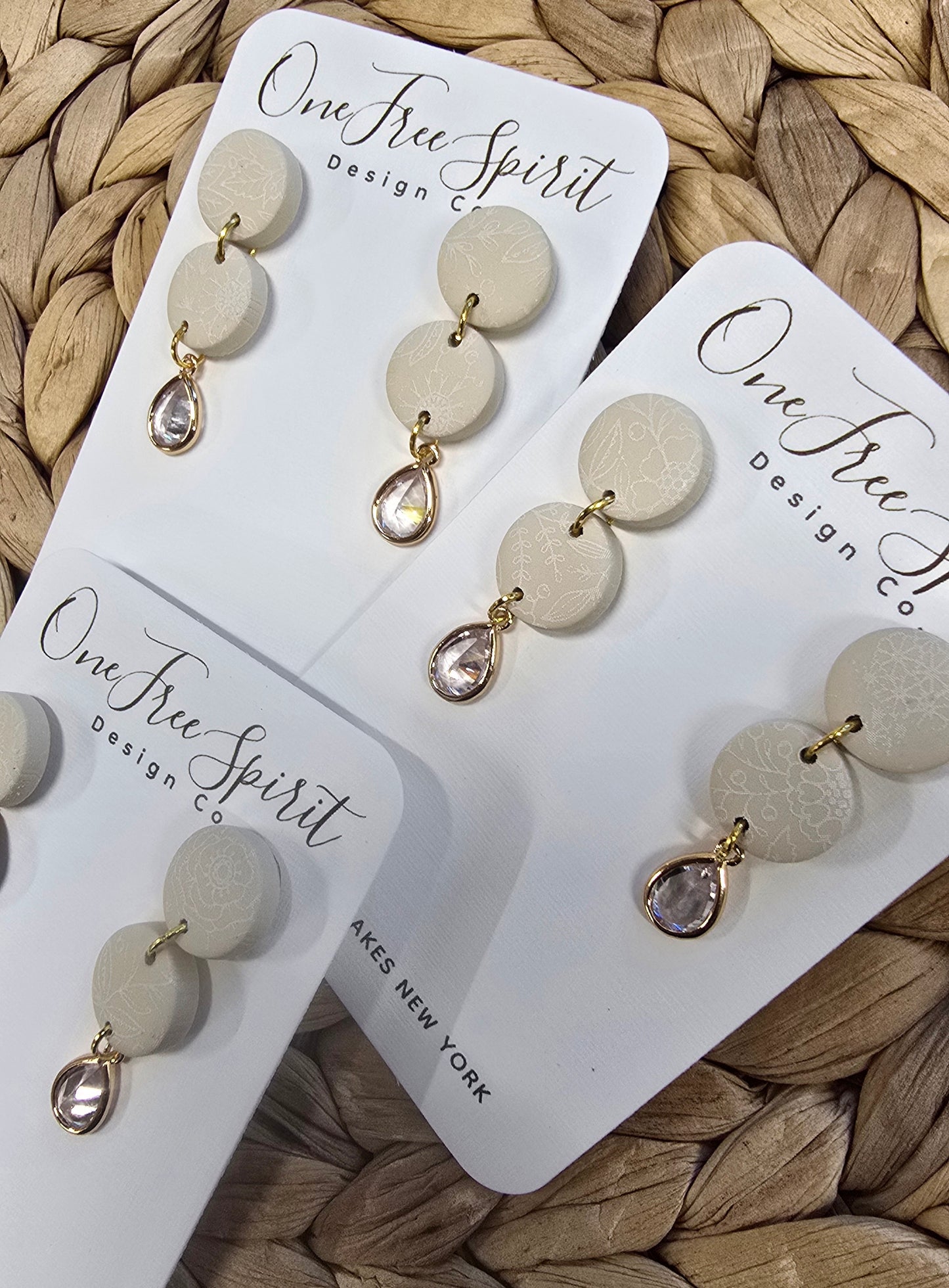Summer essential dangle