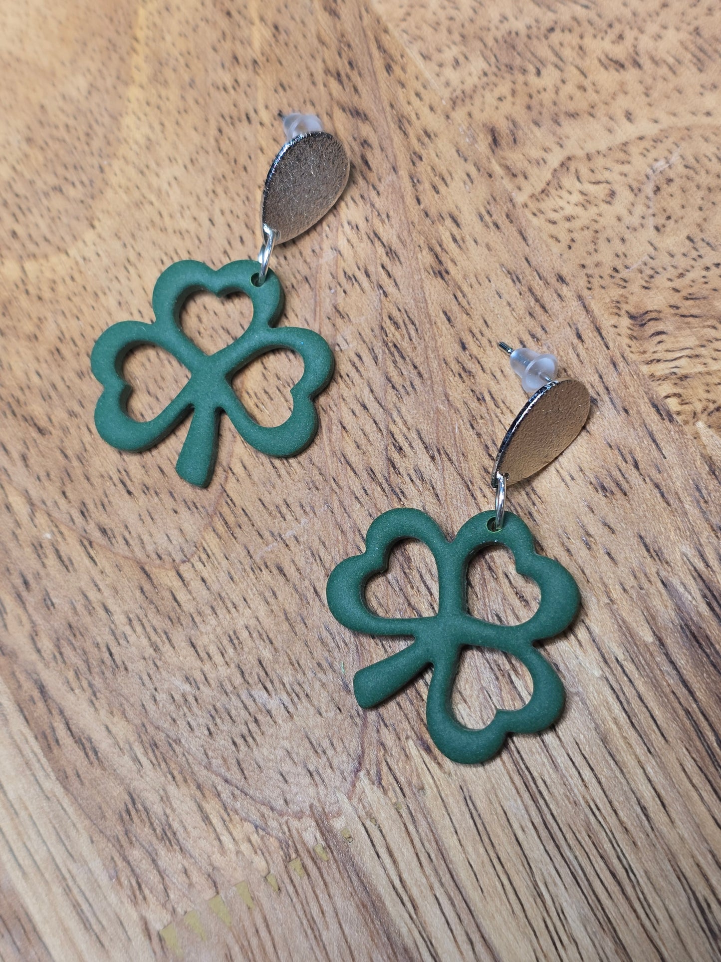 Shamrock dangles (silver teardrop post)