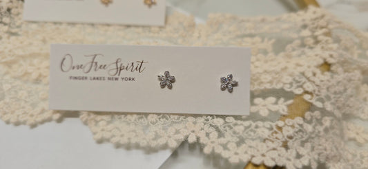 Flower girl studs (silver)