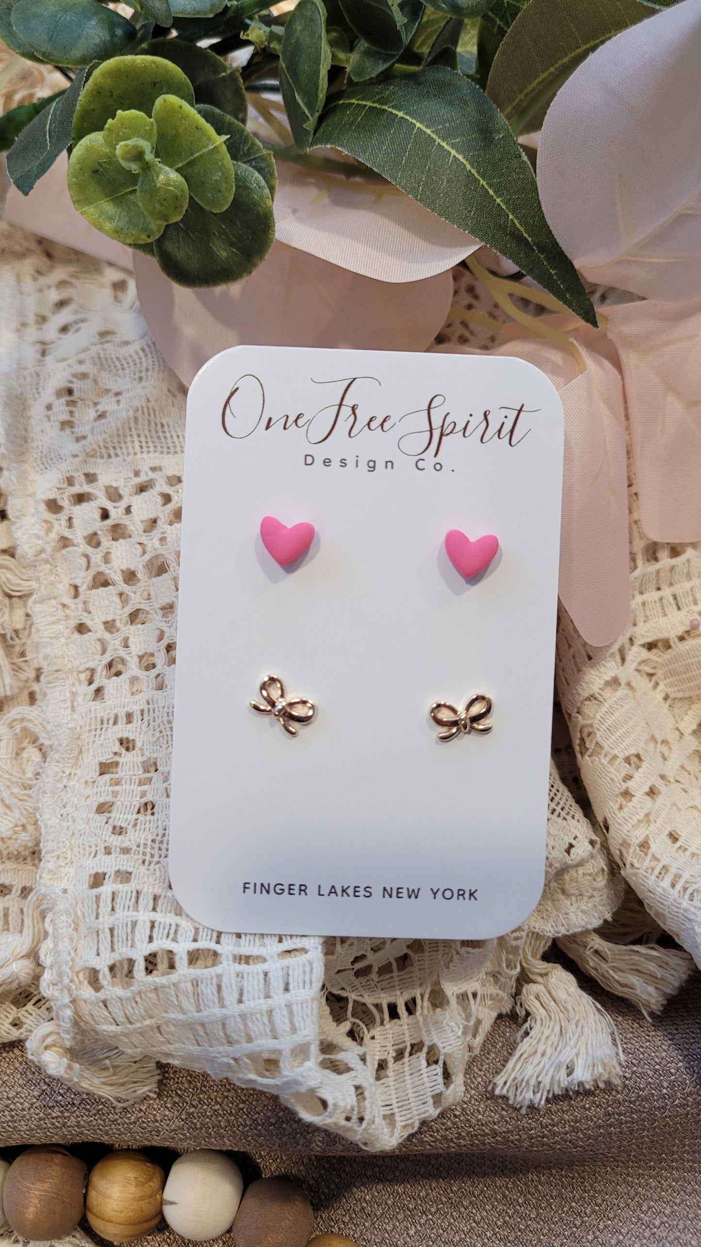 Pink heart + Dainty bow Stud Pack