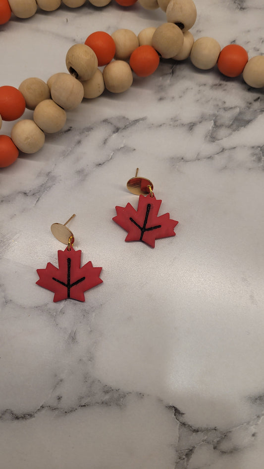 Maple leaf (red)
